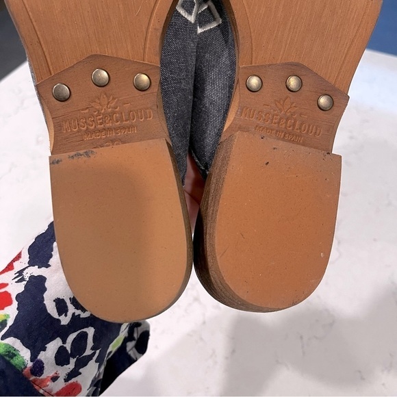 MUSSE & CLOUD Denim Southwestern Embroidered Almond Toe Mules Size US 8 - Picture 11 of 12